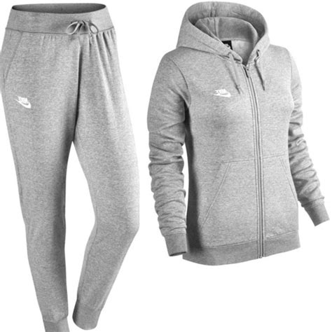 nike damen klamotten|nike kleidung damen.